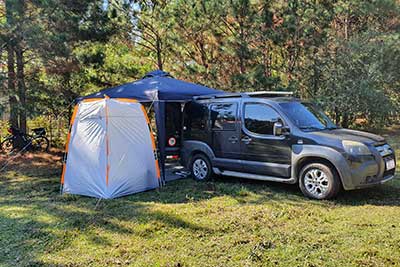 Acampamento Raiz de Motorhome na Pousada Parque em São Luiz do Purunã